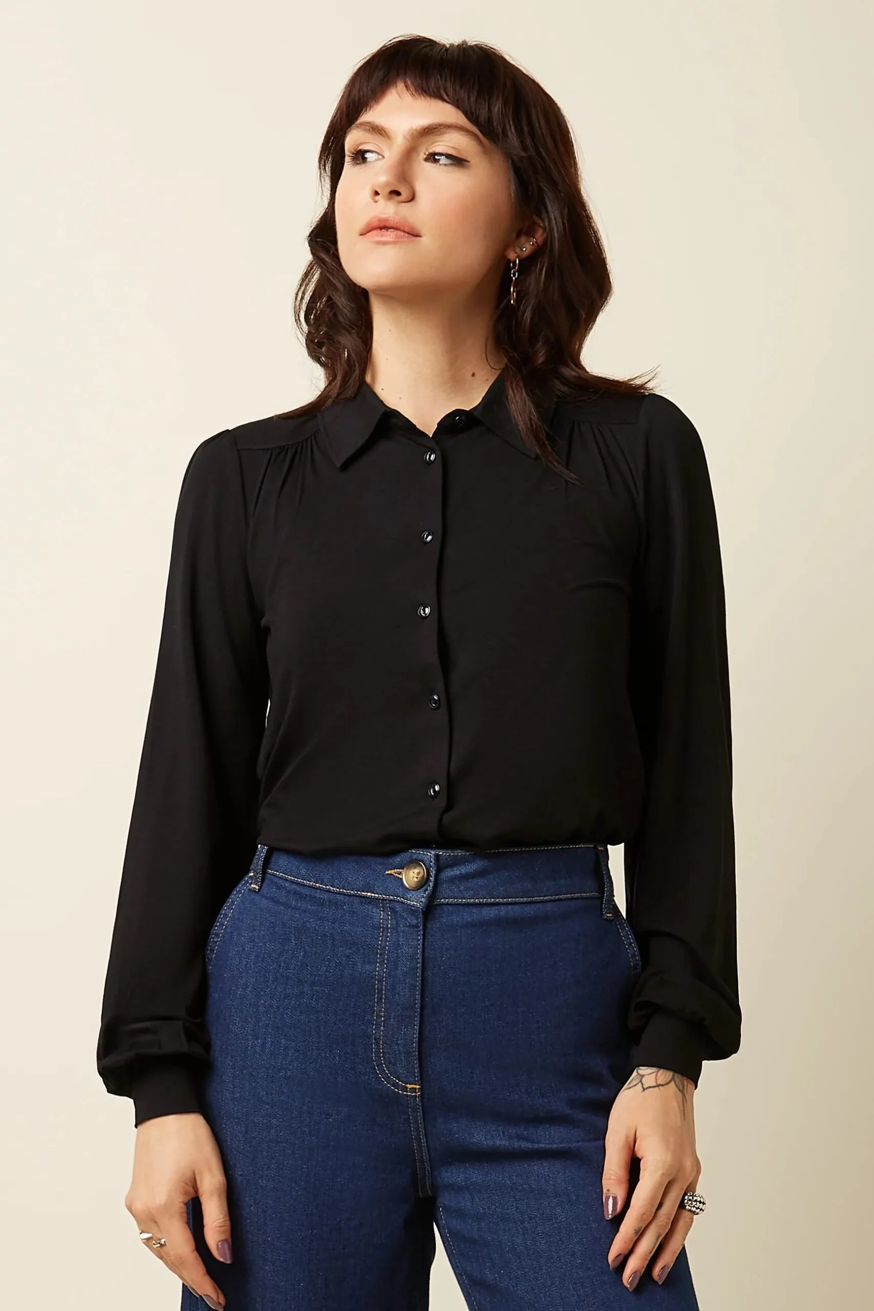 Carina Blouse Viscose Light - Zwart