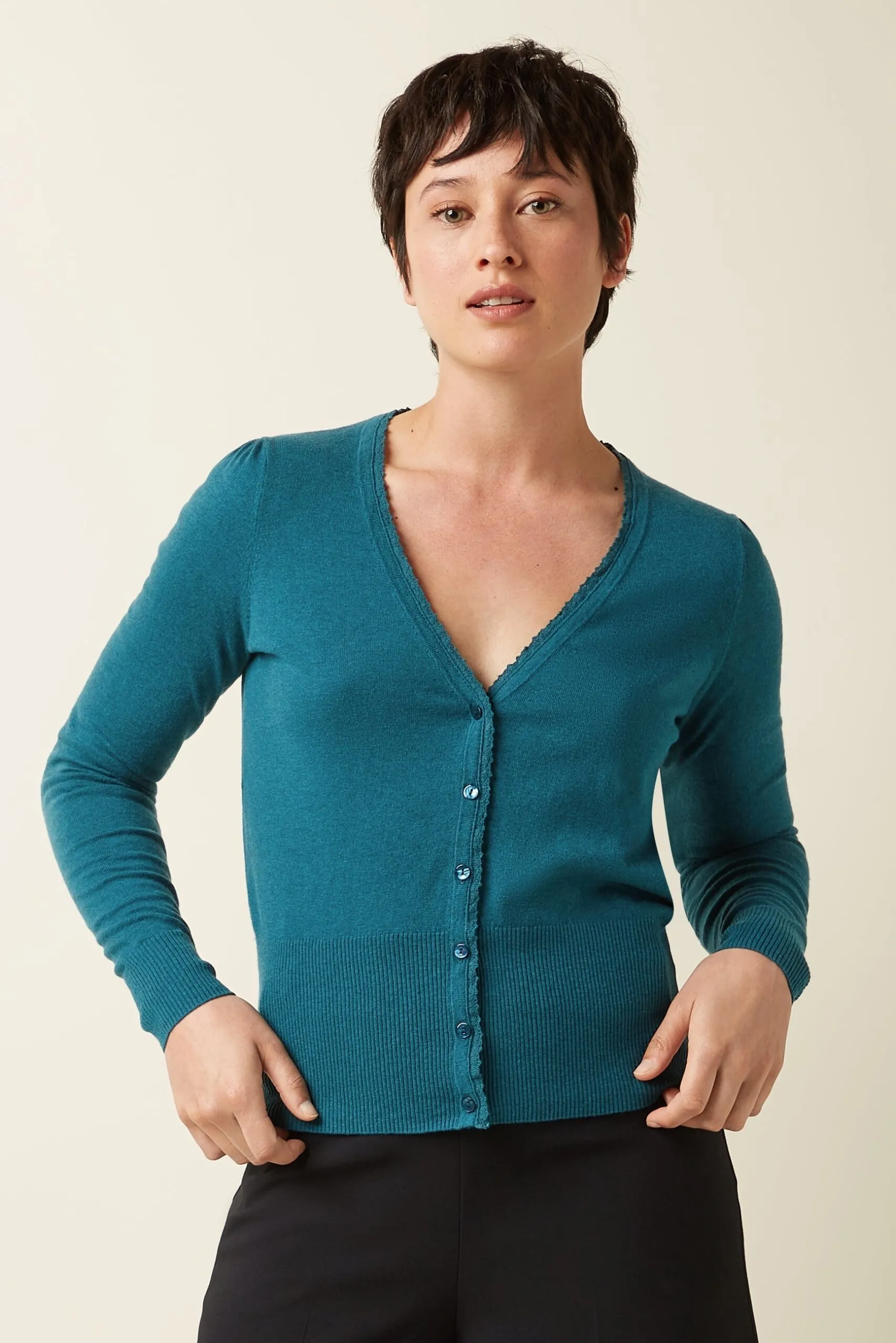 Cardi V Cocoon - Spruced Green