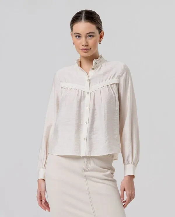 Blouse with Detail on the Front - Ecru