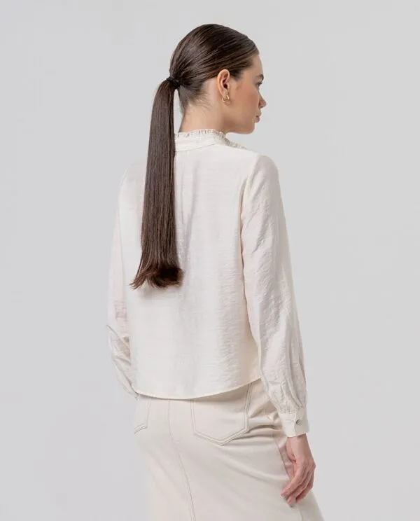 Blouse with Detail on the Front - Ecru