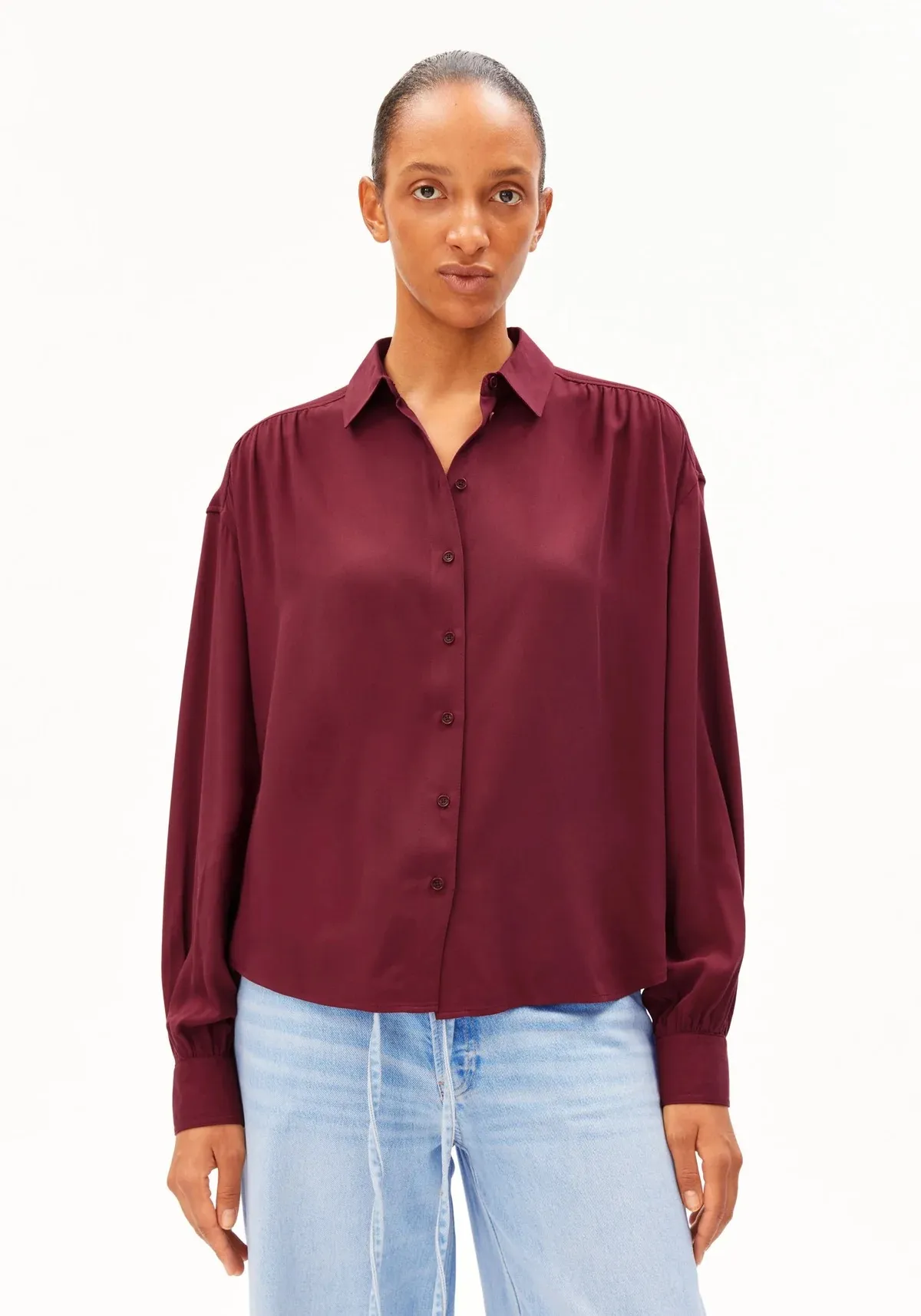 EFINARAA ECOVERO BLOUSE - Donkerrood