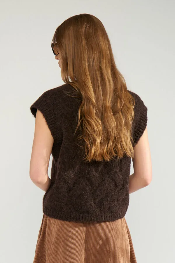Nualmas Knitted Vest - Bruin