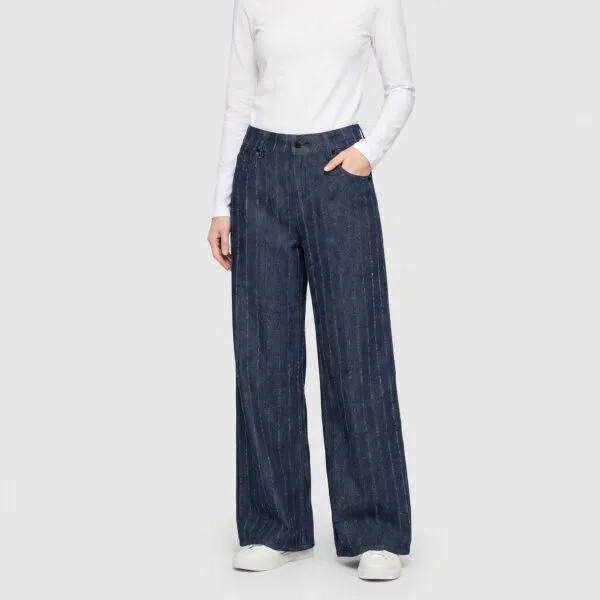 NEVADA - dark punched stripes